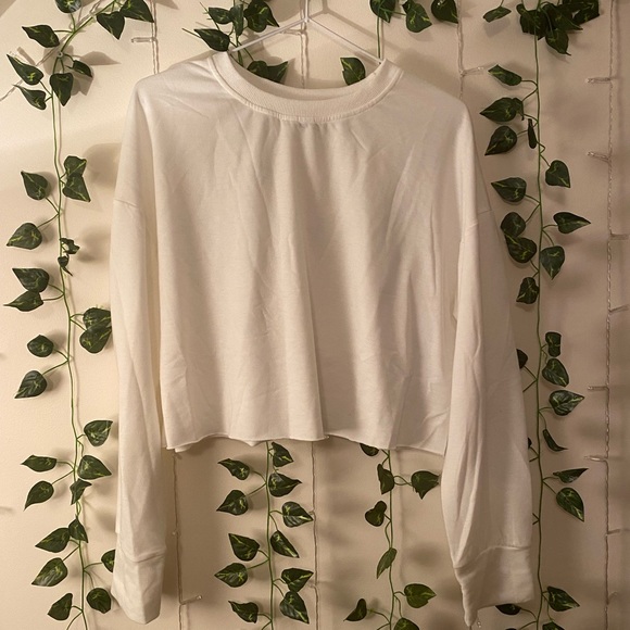 Cropped White Sweatshirt - Picture 1 of 2